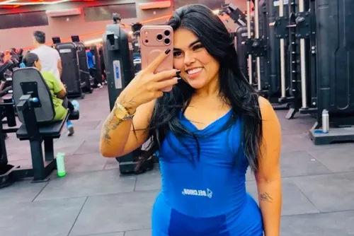 
				Influenciadora Karol Belchior é morta a facadas no Ceará; ex-namorado é preso por feminicídio
			
			