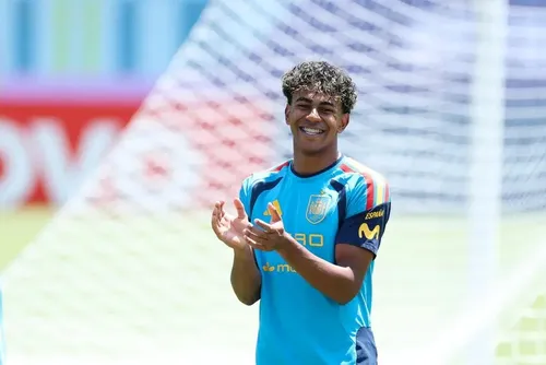 
				Lamine Yamal fica fora de treino às vésperas da final da Copa
			
			
