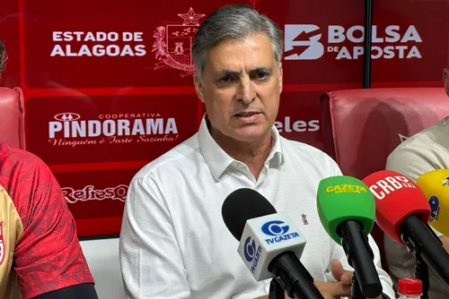 
				'A base é um pilar': Fábio Matias revela planejamento para os Crias do Ninho no CRB
			
			
