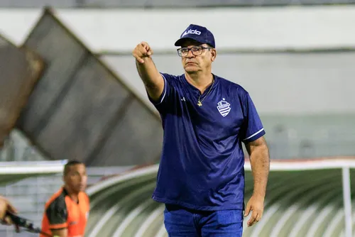 
				CSA 4 x 0 Betim: Moacir corrige a rota, o Rei Pelé joga junto e o Azulão avança
			
			