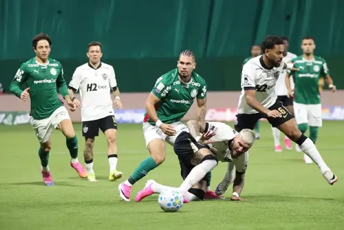 
				Paulinho sofre lesão no tornozelo e desfalca o Palmeiras no Brasileirão
			
			
