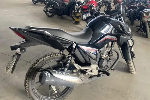 
				Polícia localiza moto usada por Mychaele antes dela desaparecer em Maceió
			
			