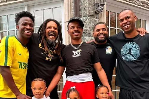 
				Virginia e Vini Jr. serão recebidos pela família de Bob Marley na Jamaica
			
			