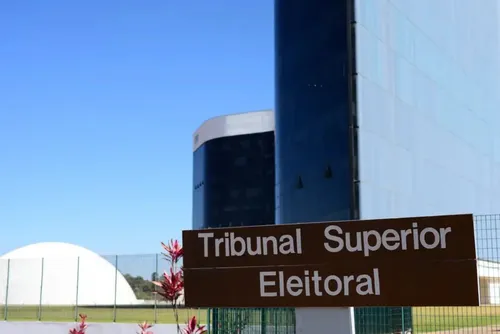 
				Rede social X muda regras de algoritmo para eleição no Brasil
			
			