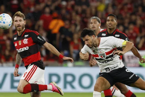 
				Renovação de Calleri avança e São Paulo vê permanência próxima
			
			
