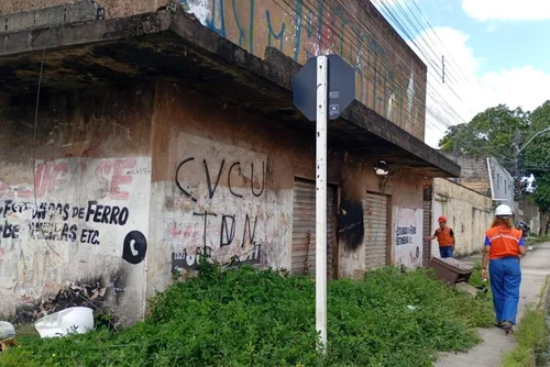 
				Especialistas alertam que imóveis ociosos, principalmente nas áreas centrais, podem contribuir para o esvaziamento urbano e aumentar os custos de serviços públicos.
			
			