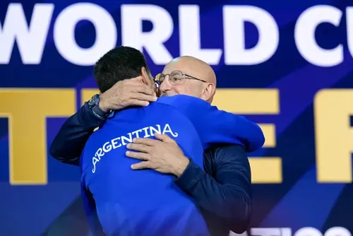 
				Scaloni reencontra mentor e amigo De la Fuente na final da Copa do Mundo
			
			