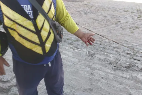 
				Tentativa de homicídio em briga por passageiros deixa 2 feridos em ponto de mototáxi
			
			