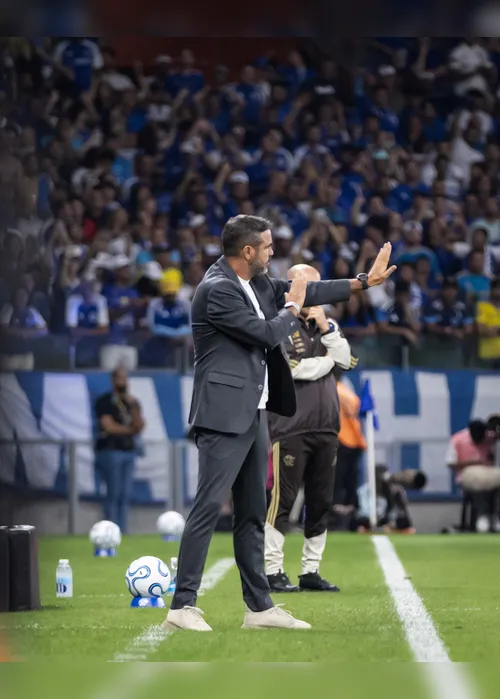 
				Artur Jorge garante que Cruzeiro manterá sua identidade em sequência dura de jogos
			
			