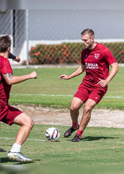 
				CRB finaliza preparação antes de viagem para enfrentar o Avaí pela Série B
			
			