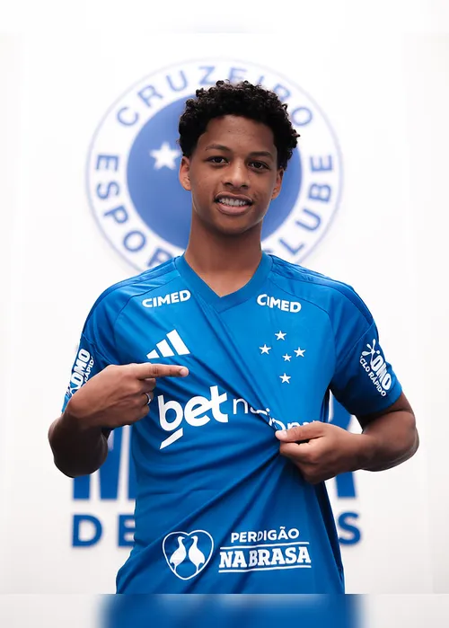 
				Cruzeiro e Flamengo vivem cenários opostos no último dia de inscrições da Libertadores
			
			