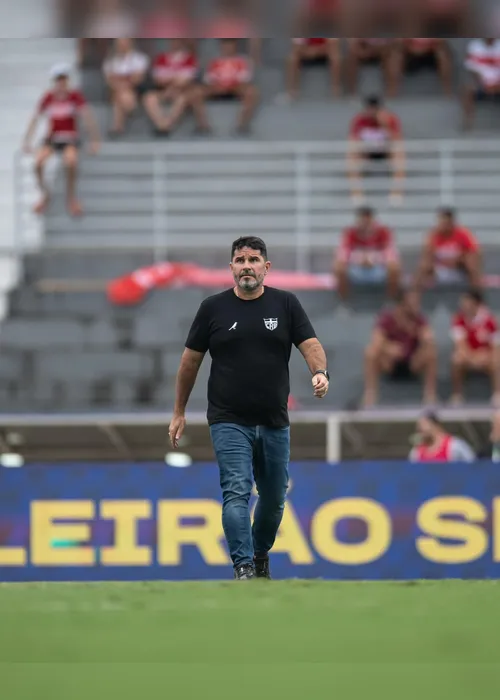
				Eduardo Barroca é demitido do CRB após goleada contra Londrina

			