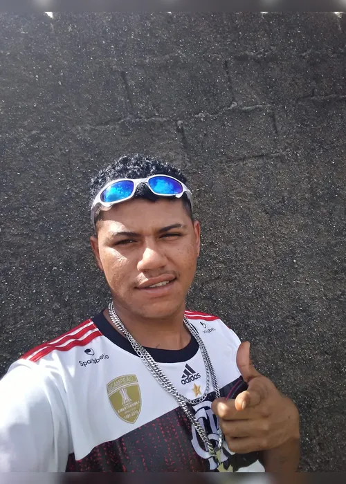 
				Ex-presidiário é morto a facadas em via pública de São Sebastião
			
			