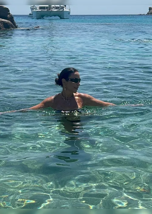 
				Ivete Sangalo agita a web com clique de biquíni e comentário do namorado
			
			