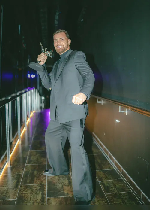 
				Maurício Ruffy conquista prêmio de Nocaute do Ano no World MMA Awards
			
			