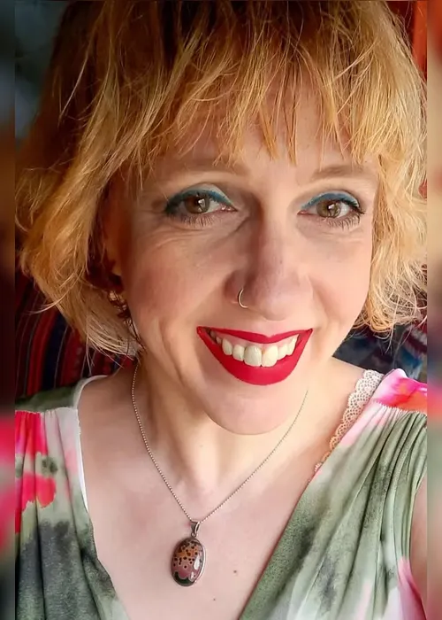 
				'Minha mãe me deixou doente de propósito durante anos, até que um médico a desmascarou'
			
			