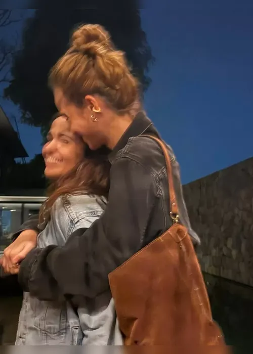 
				Nanda Costa surge em fotos românticas com Emilie Rey após rumores de affair
			
			