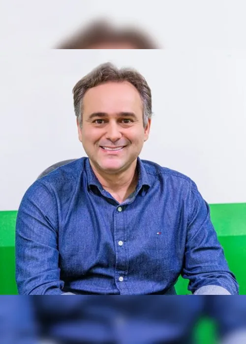 
				Renan Filho anuncia Yale Fernandes como candidato a vice-governador
			
			