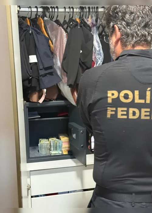 
				Servidores públicos são afastados em operação da PF que investiga corrupção em obras de Murici
			
			