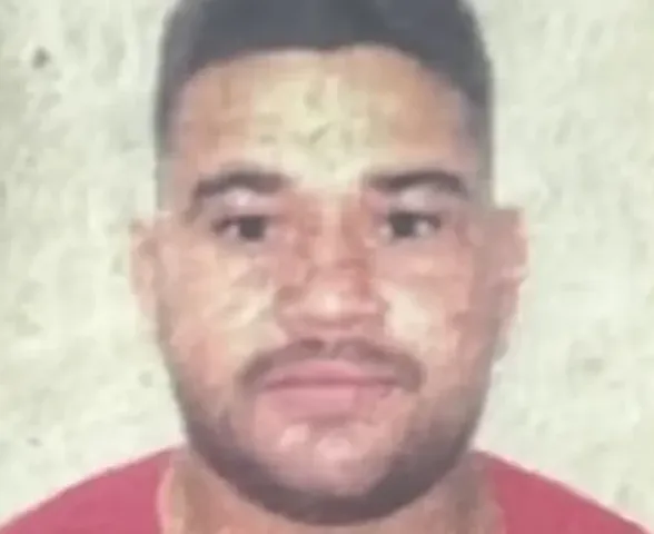Cantor de piseiro morre após colisão com carreta em Joaquim Gomes