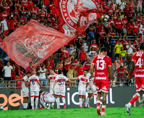 CRB muda o comportamento, domina o Vila Nova e vence a terceira seguida