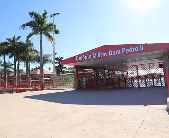 Estudante de 13 anos é brutalmente espancado dentro de colégio militar