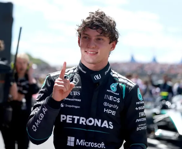 Fórmula 1: Kimi Antonelli garante pole position no GP da Grã-Bretanha