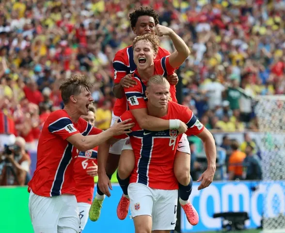 Haaland marca dois e Noruega elimina o Brasil nas oitavas da Copa