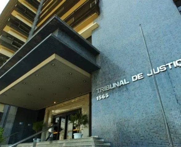 Homem é condenado por matar 6 cães enforcados e jogar corpo em córrego