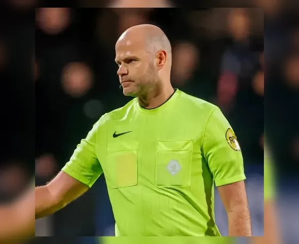 Morre árbitro holandês que foi barrado da Copa por suspeita de abuso sexual