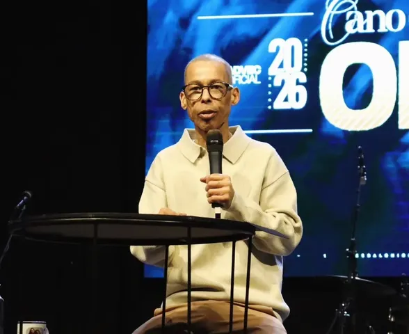 Morre o cantor gospel Marquinhos Menezes, após luta contra câncer