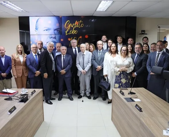 MPAL homenageia procurador de Justiça Carlos Guido Ferrário Lobo, ex-PGJ que marcou a história da instituição