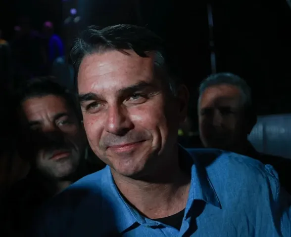 Flávio diz que autoridades do Judiciário afastaram apoio do Centrão
