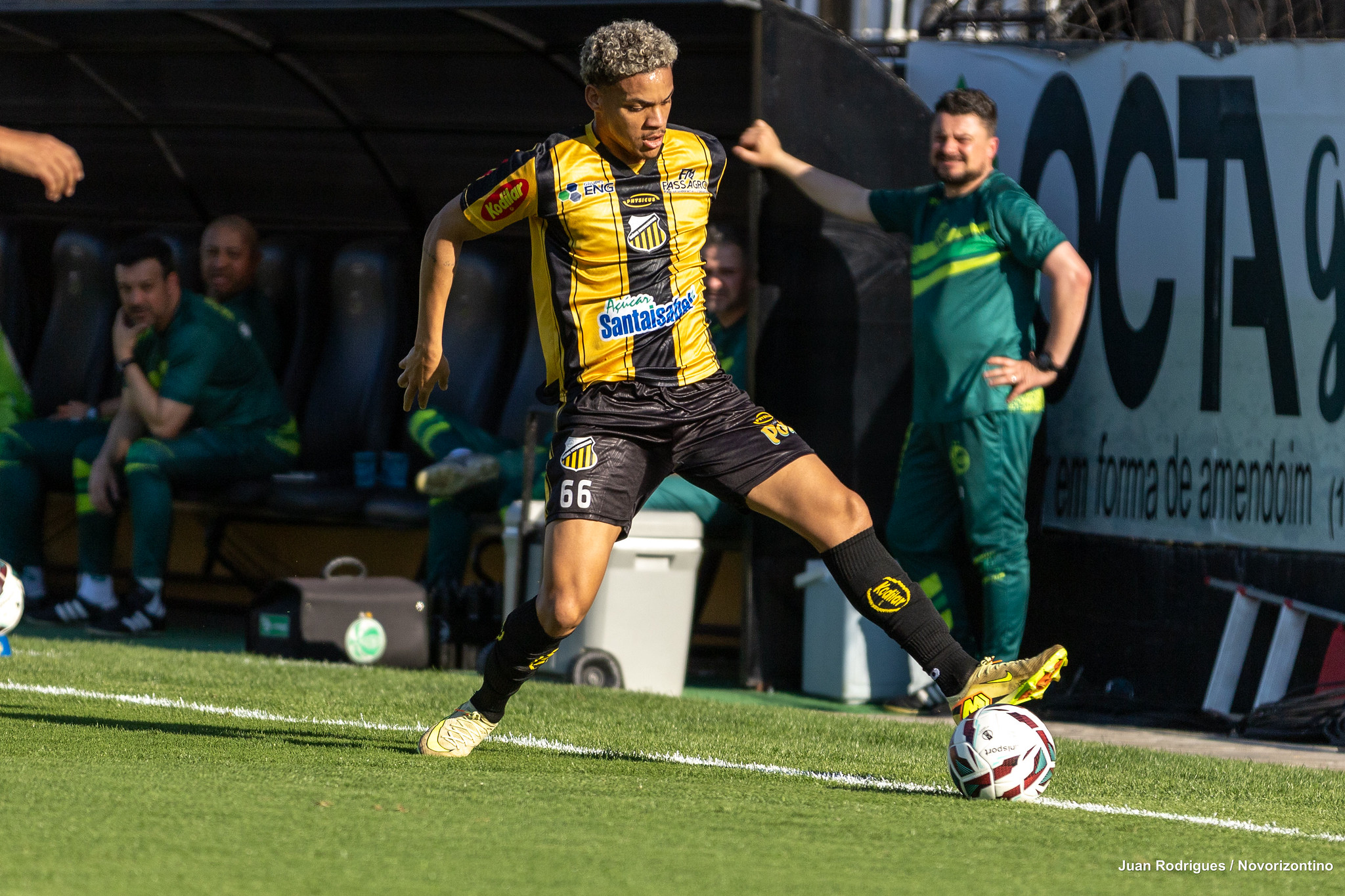 De volta para casa, Maykon Jesus realiza sonho em jogar no Trapichão: "Emocionante"