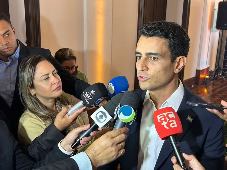 JHC pode virar o maior cacique de Alagoas: governo, Maceió e Senado