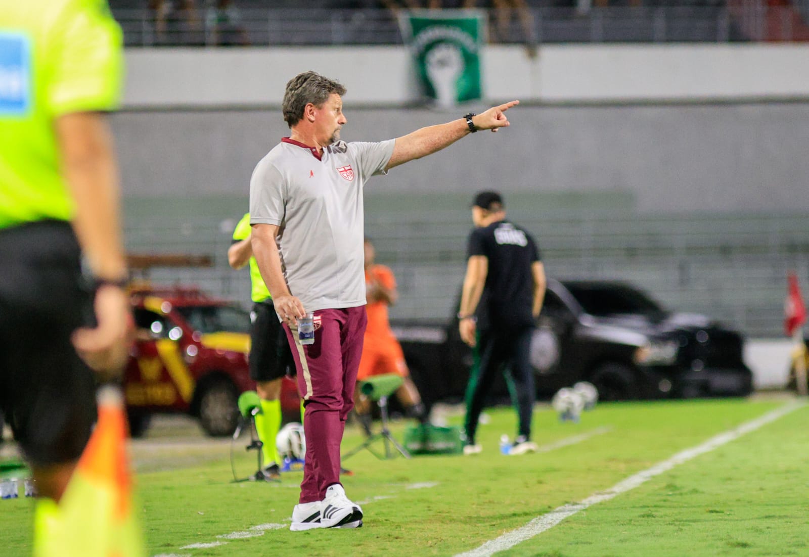 Lesões e pendurados: Fábio Matias ganha novas dores de cabeça no CRB