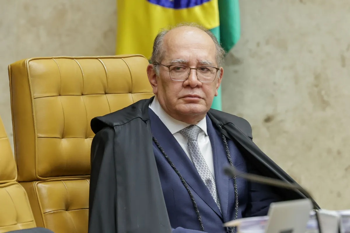 Gilmar pede que Fachin libere íntegra de dados do celular de Vorcaro