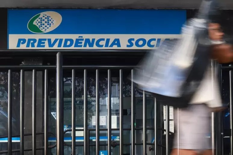 Governo amplia lista de doenças que dão auxílio do INSS sem carência mínima de 12 meses; veja