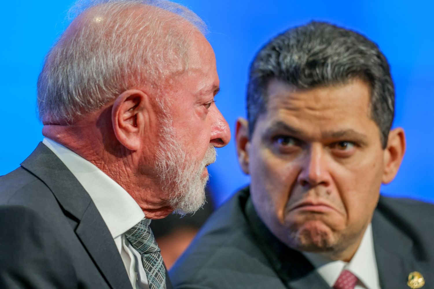 Lula tentou arrancar compromisso de Alcolumbre