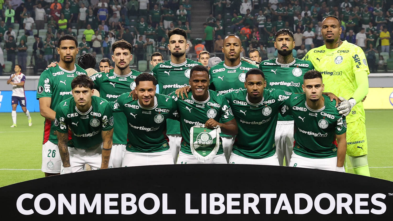 Palmeiras chega para decisão na Libertadores com desfalque e dúvidas