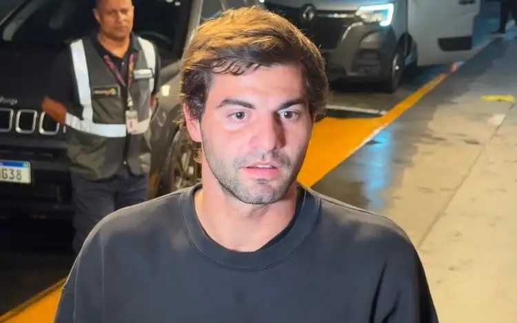 Sosa chega ao Rio para assinar com o Vasco: 'Já estou preparado'