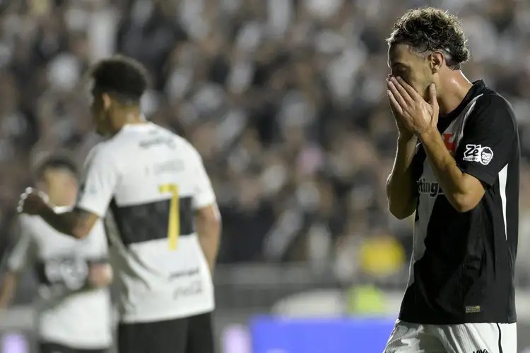 Vasco pressiona, mas empata sem gols com o Olimpia pela Sul-Americana