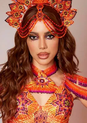 Anitta aceita convite e é a nova rainha de bateria da Grande Rio