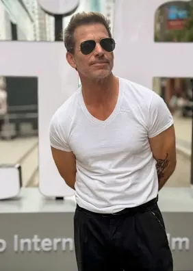 Entenda por que novo filme de Zack Snyder está sendo detonado pela crítica