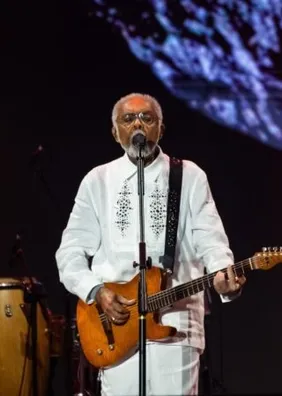 Gilberto Gil deixa tom de despedida no ar em show no Rock in Rio 2026