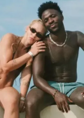 Virginia diz que Vini Jr. é 'louco' por estar com ela, e jogador reage: 'Te amo'
