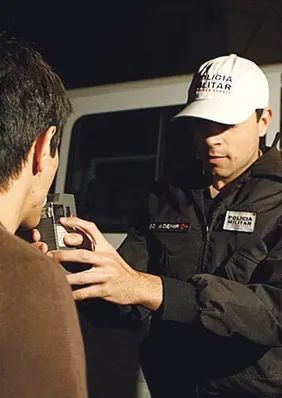 Conheça o drogômetro, novo aparelho que será usado em blitz da Lei Seca