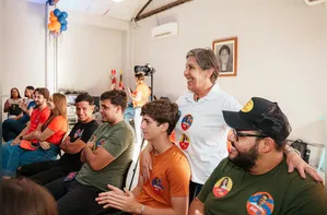 Jovens de Arapiraca apresentam propostas para plano de governo de JHC e Célia Rocha