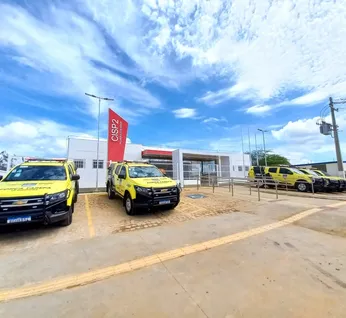 Homem é preso após ameaçar companheira e causar tensão na entrada de creche