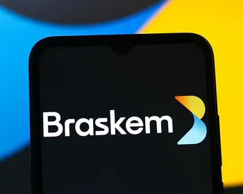 Ações da Braskem caem na Bolsa com pedido de recuperação extrajudicial